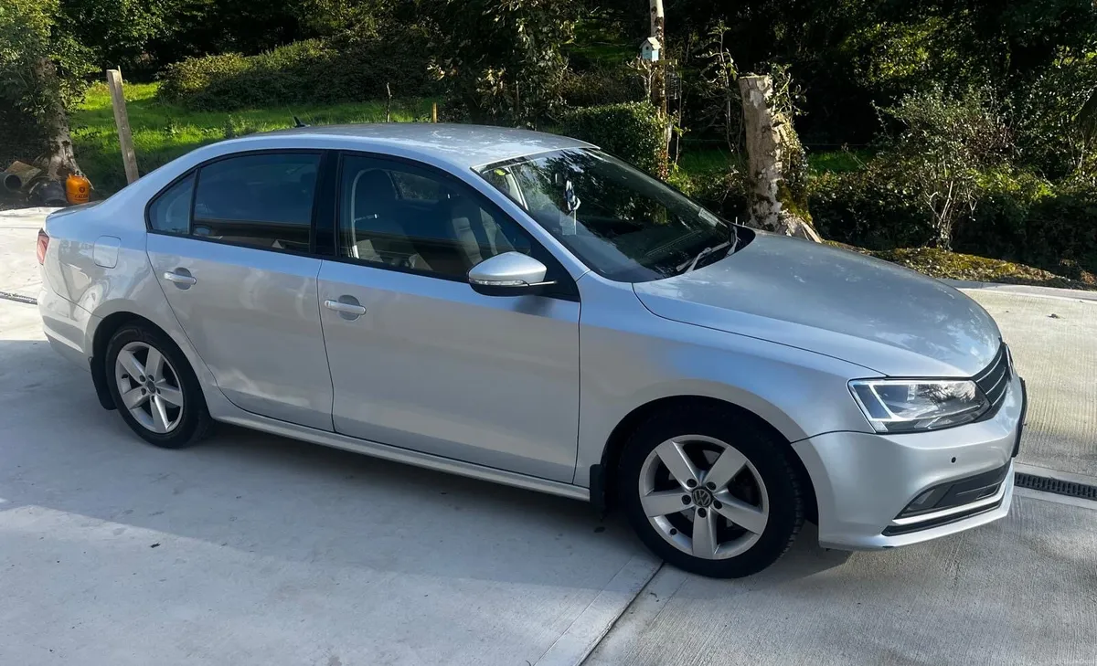 Vw Jetta 2 litre blue motion diesel - Image 5
