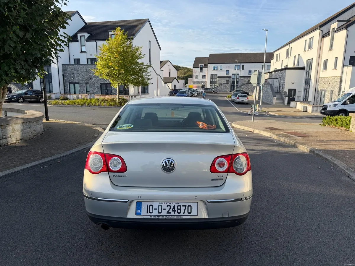 VOLKSWAGEN PASSAT 1.6 TDI 2010 - Image 4