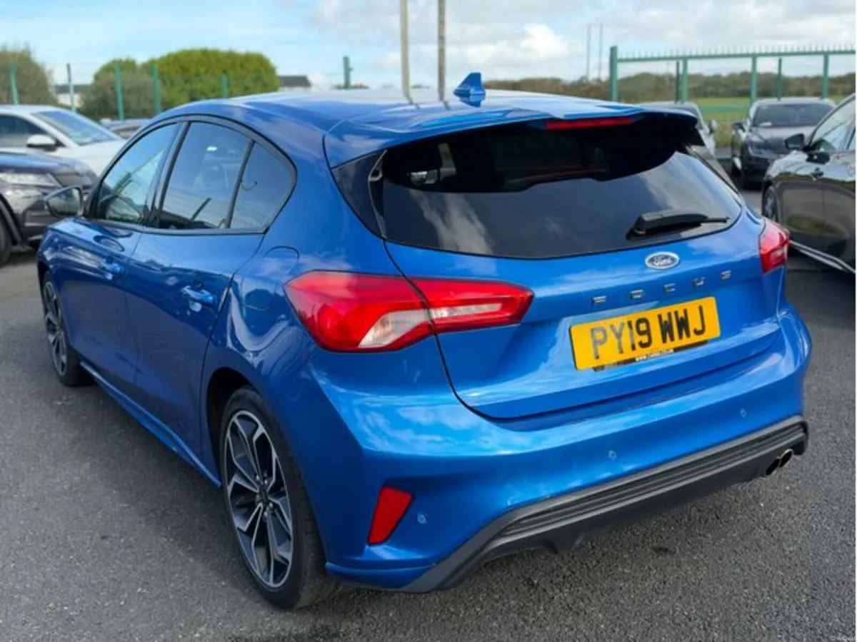 Ford Focus ST-LINE X TDCI - Image 4