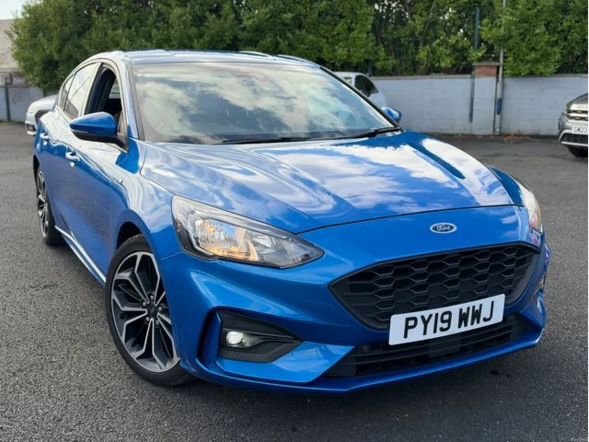 Ford Focus ST-LINE X TDCI - Image 2