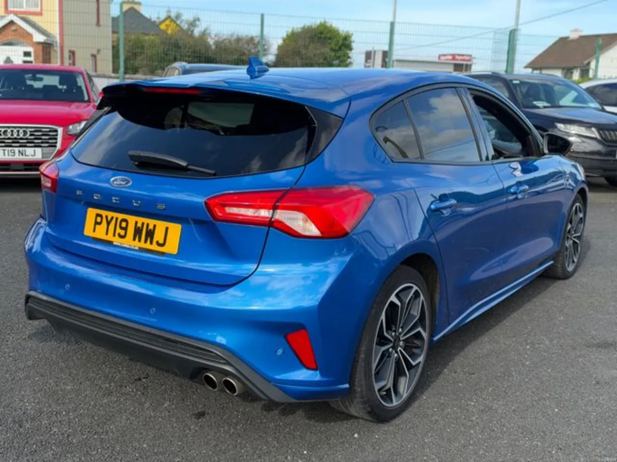 Ford Focus ST-LINE X TDCI - Image 3