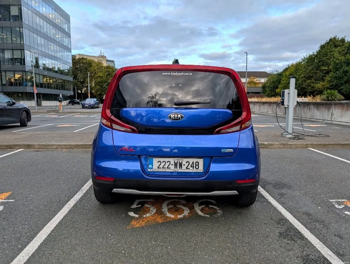 Kia e-Soul Long Range 64kWh Top Spec Warranty 2029 - Image 5