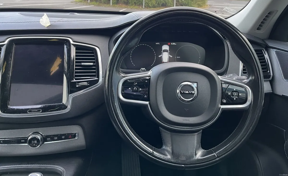 Volvo XC90 T8 Inscription | 7 Seater, PHEV - Image 2