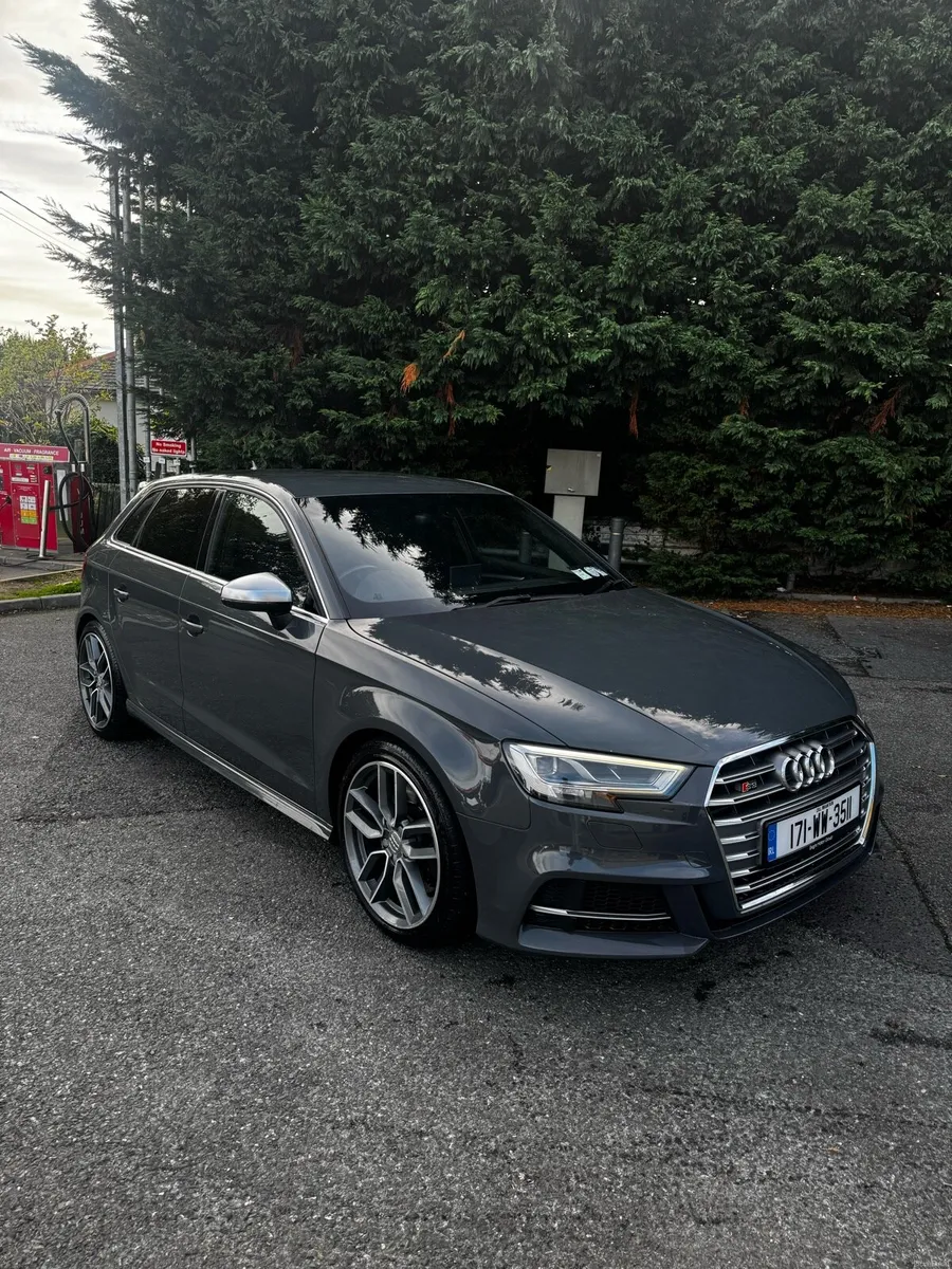 Car - Image 1
