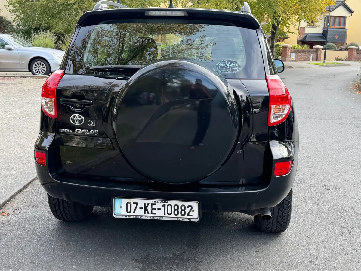 Toyota RAV4 2007 - Image 2