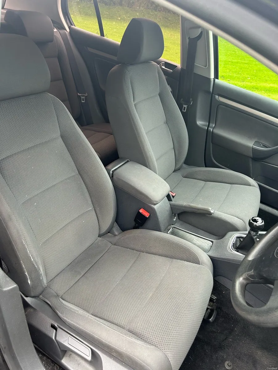Volkswagen Golf TDI 1.9L Diesel - Image 4