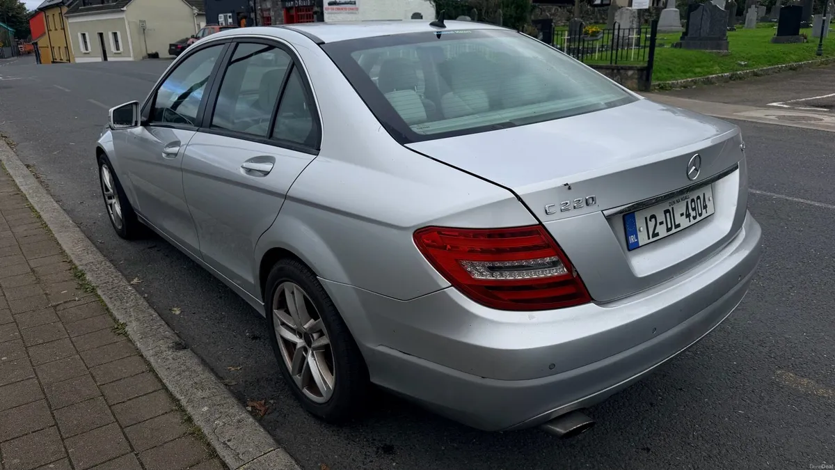 Mercedes C-Class 220 - Image 5