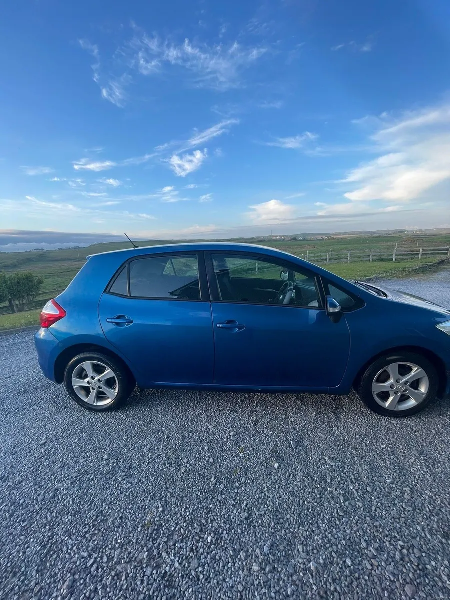 Car - Image 6