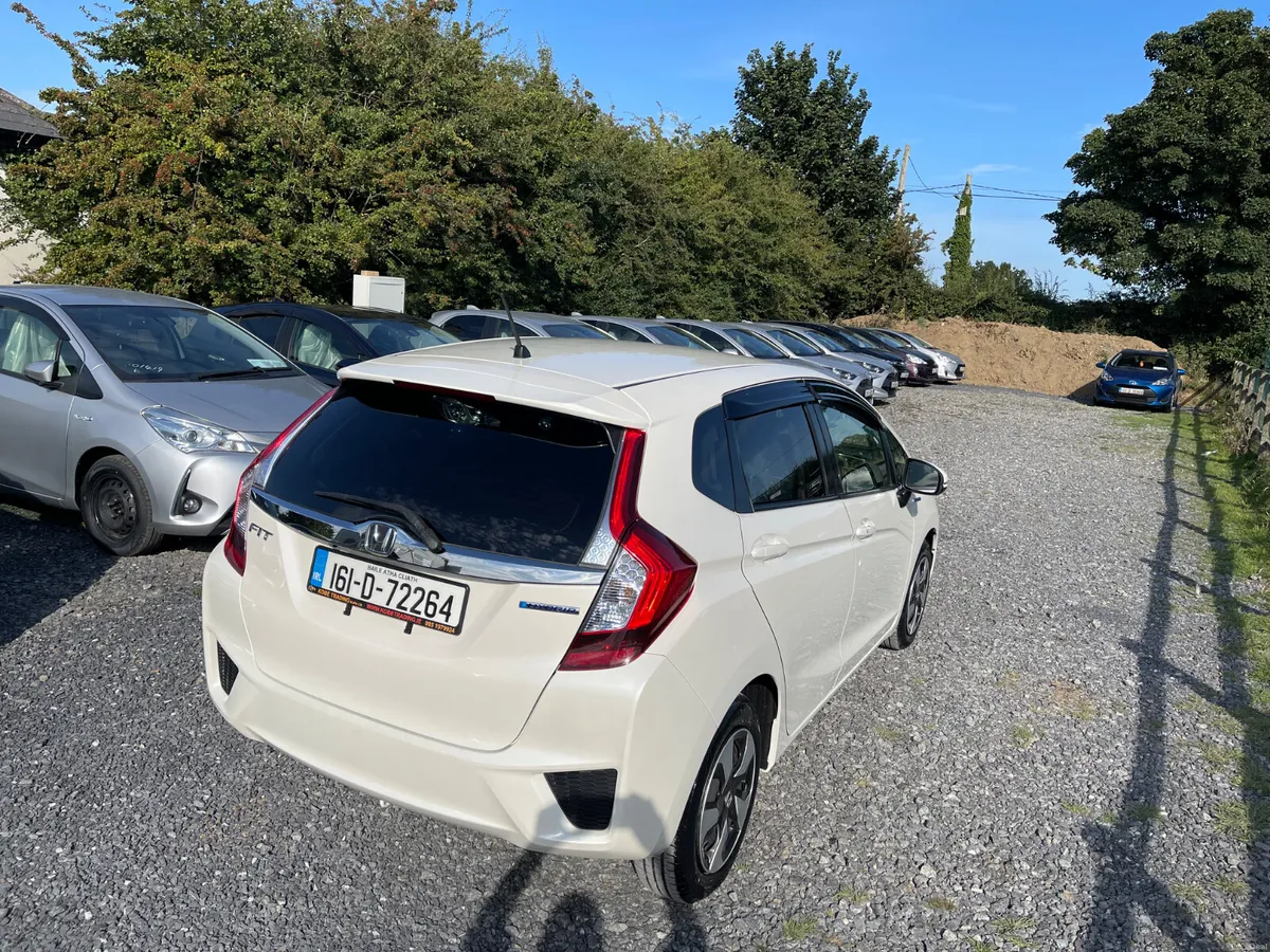 Honda Fit 2016 Automatic hybrid excellent condit - Image 6