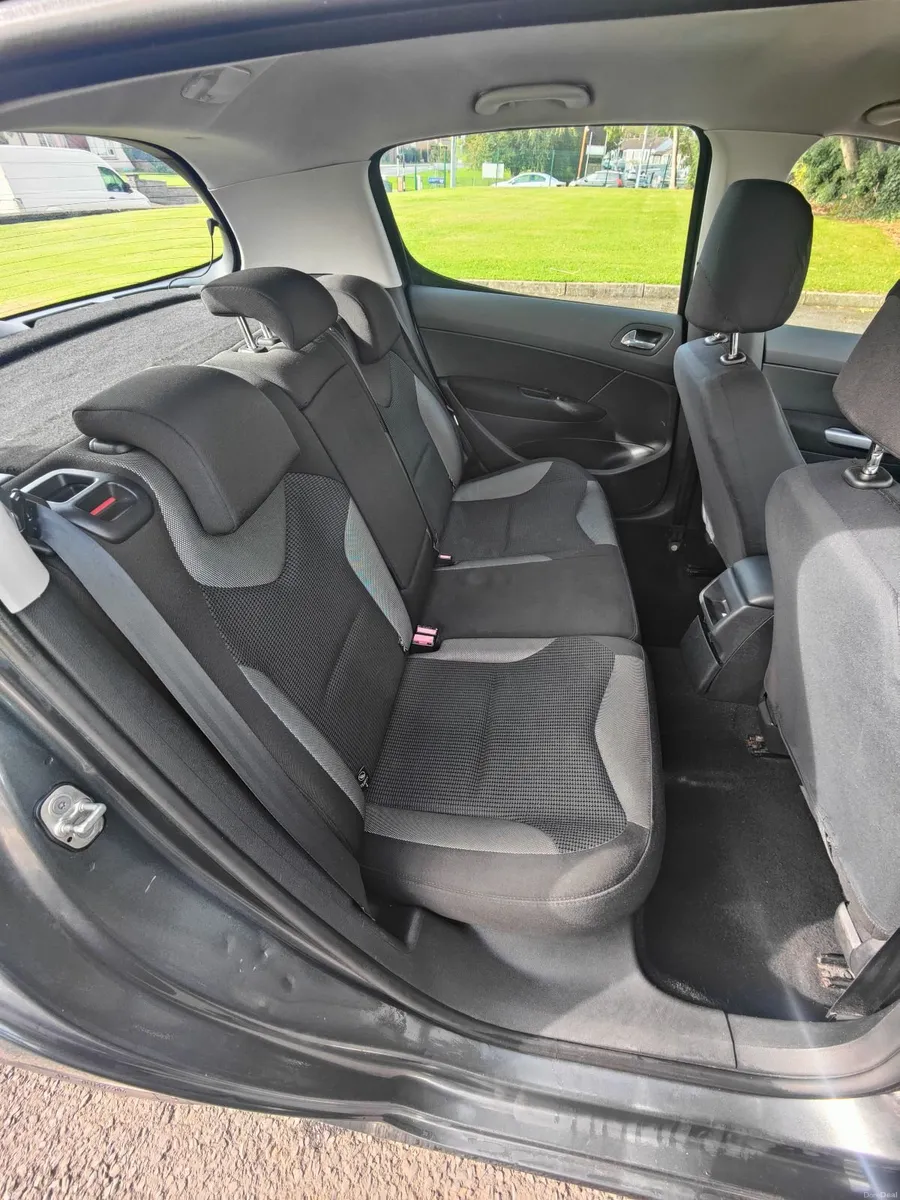 Peugeot 308 2012 - Image 4