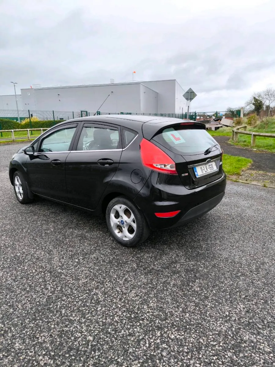2011 ford fiesta - Image 4