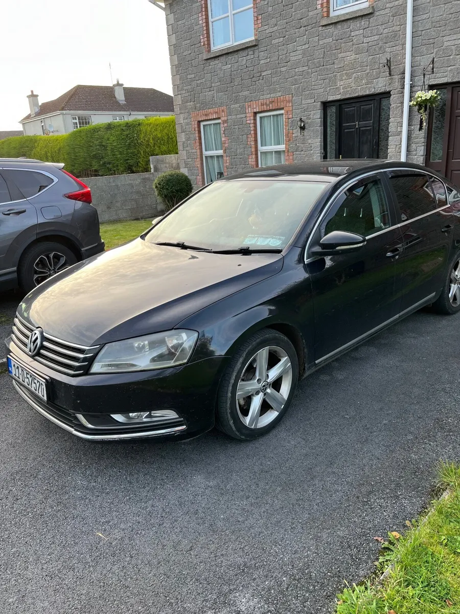 Volkswagen Passat 2011 - Image 1