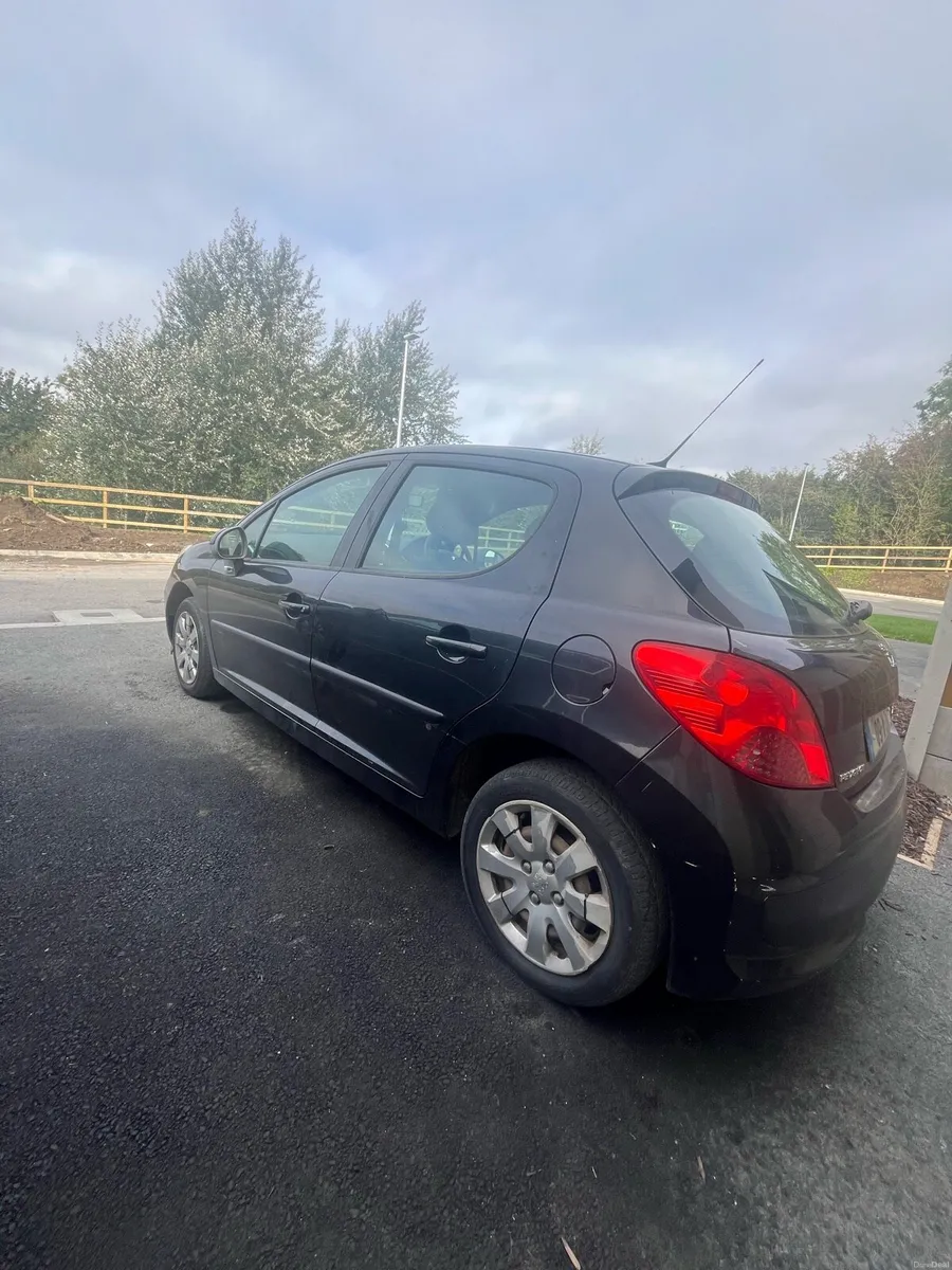 Peugeot 207 - Image 2