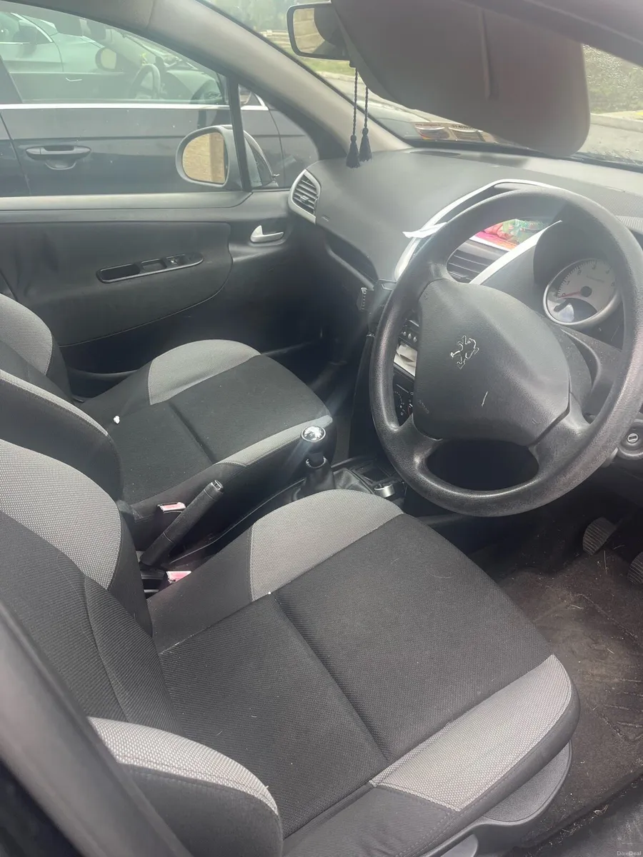 Peugeot 207 - Image 3