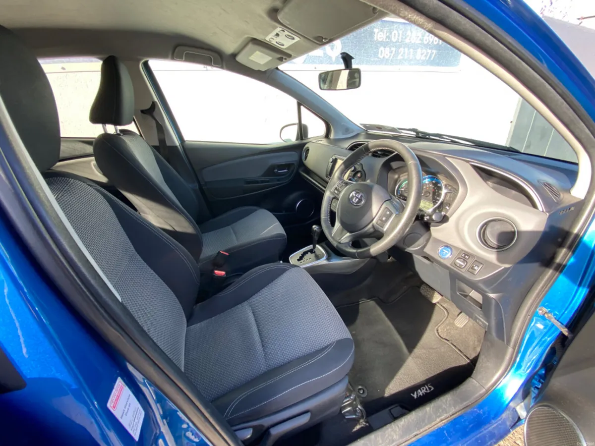 Toyota Yaris  Hybrid Auto Tax 1/27 Nct 12/27 - Image 4