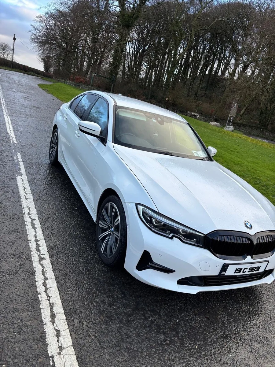 BMW 3-Series 2019 - Image 6