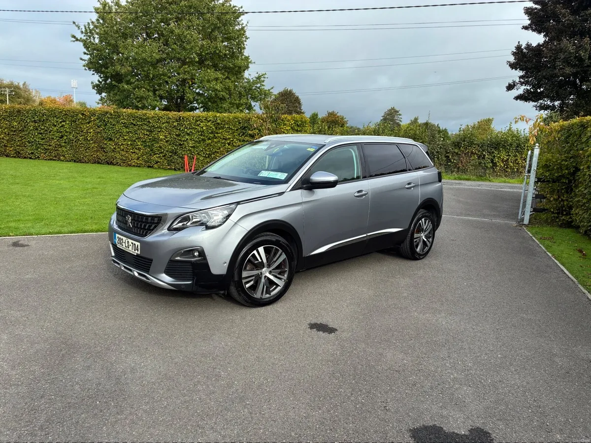 Peugeot 5008 7 seater - Image 1