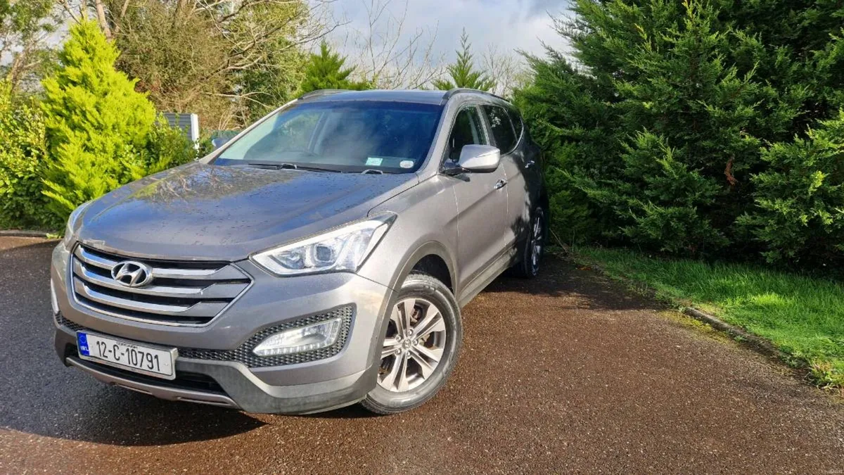 Hyundai Santa Fe Nct & Tax Low km - Image 2