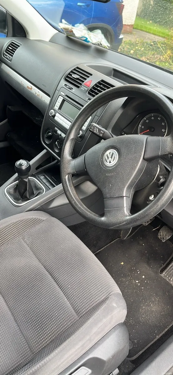 Car - Image 4