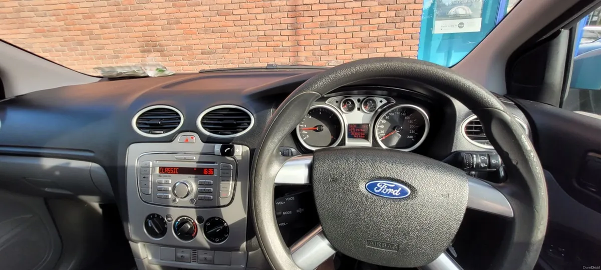 Ford Focus 2008 - Image 2