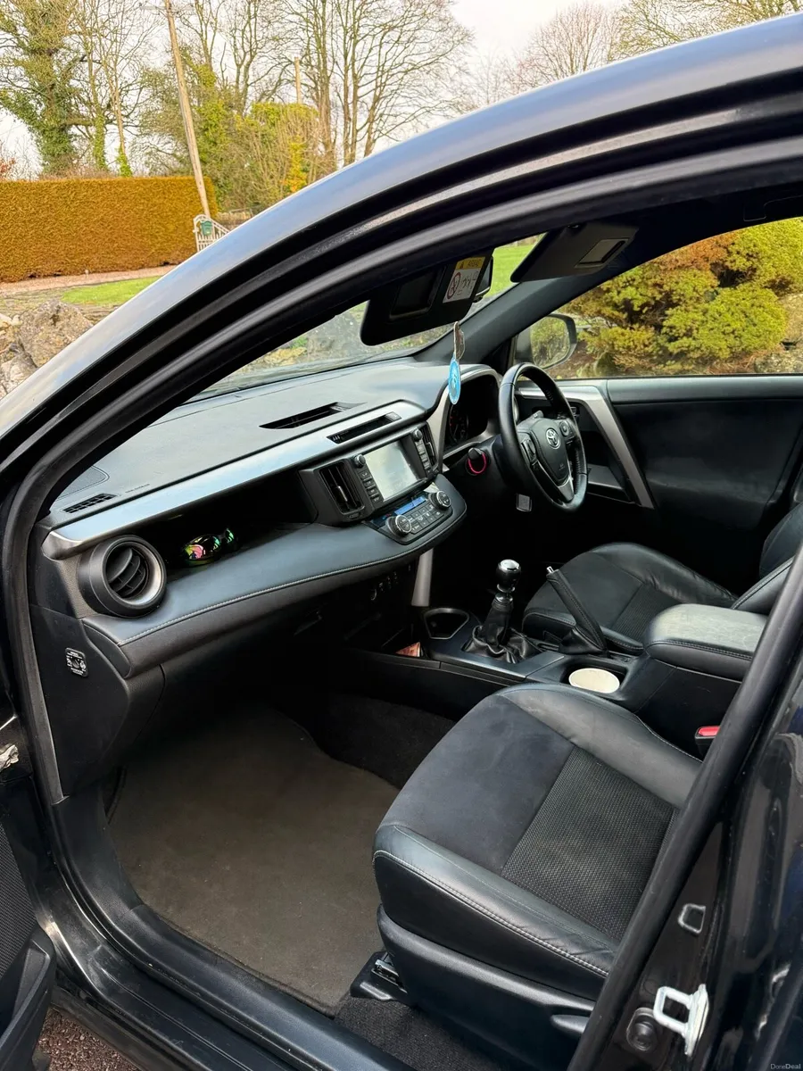 Toyota rav 4 Luna sport - Image 6