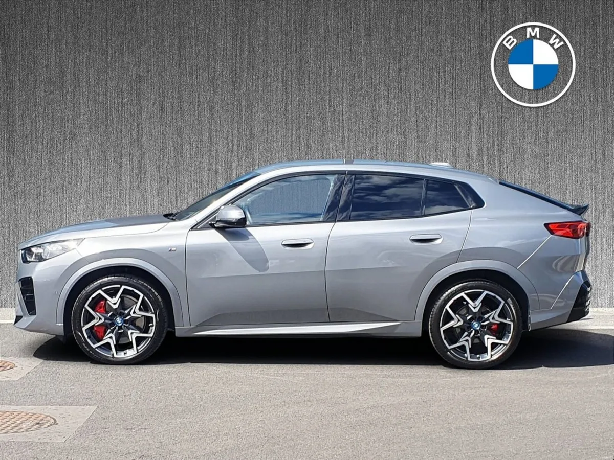 BMW iX2 eDrive20 M Sport - Image 4