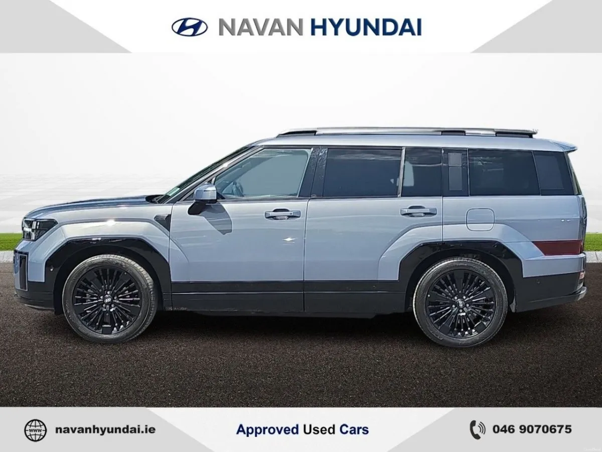 Hyundai Santa Fe 1.6 PHEV 4WD Premium *EX DEMO* - Image 4