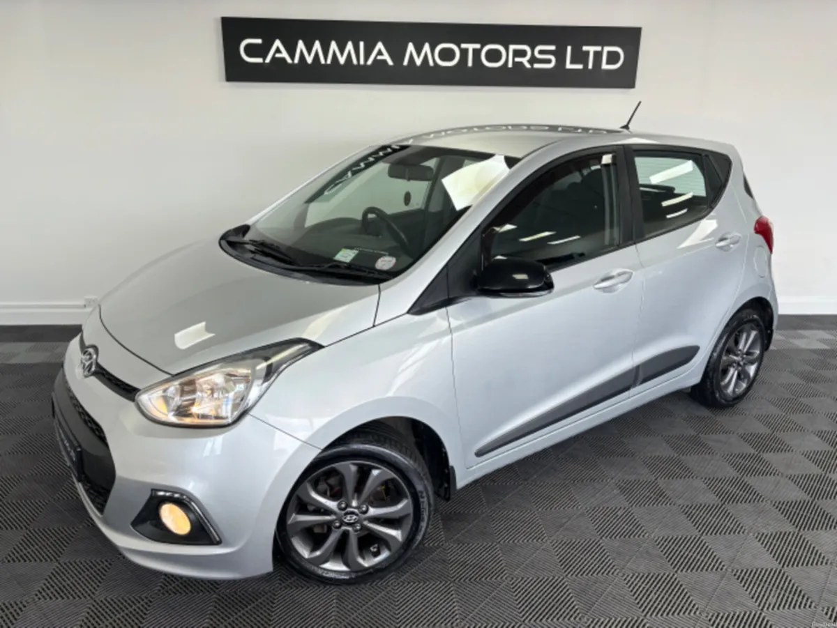 Hyundai i10 1.0 PETROL PREMIUM 5DR - Image 2