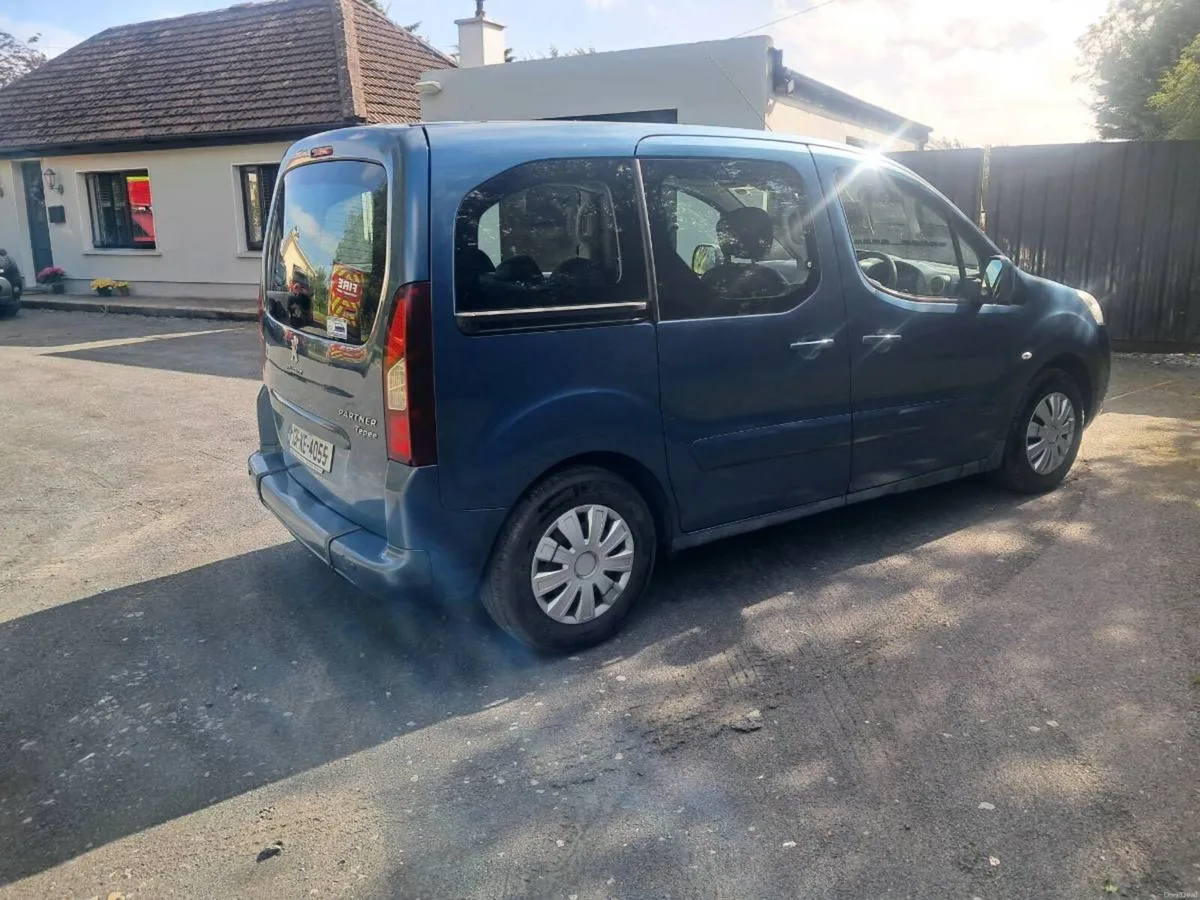 Peugeot Partner Tepee wheelchair vehicle - Image 2