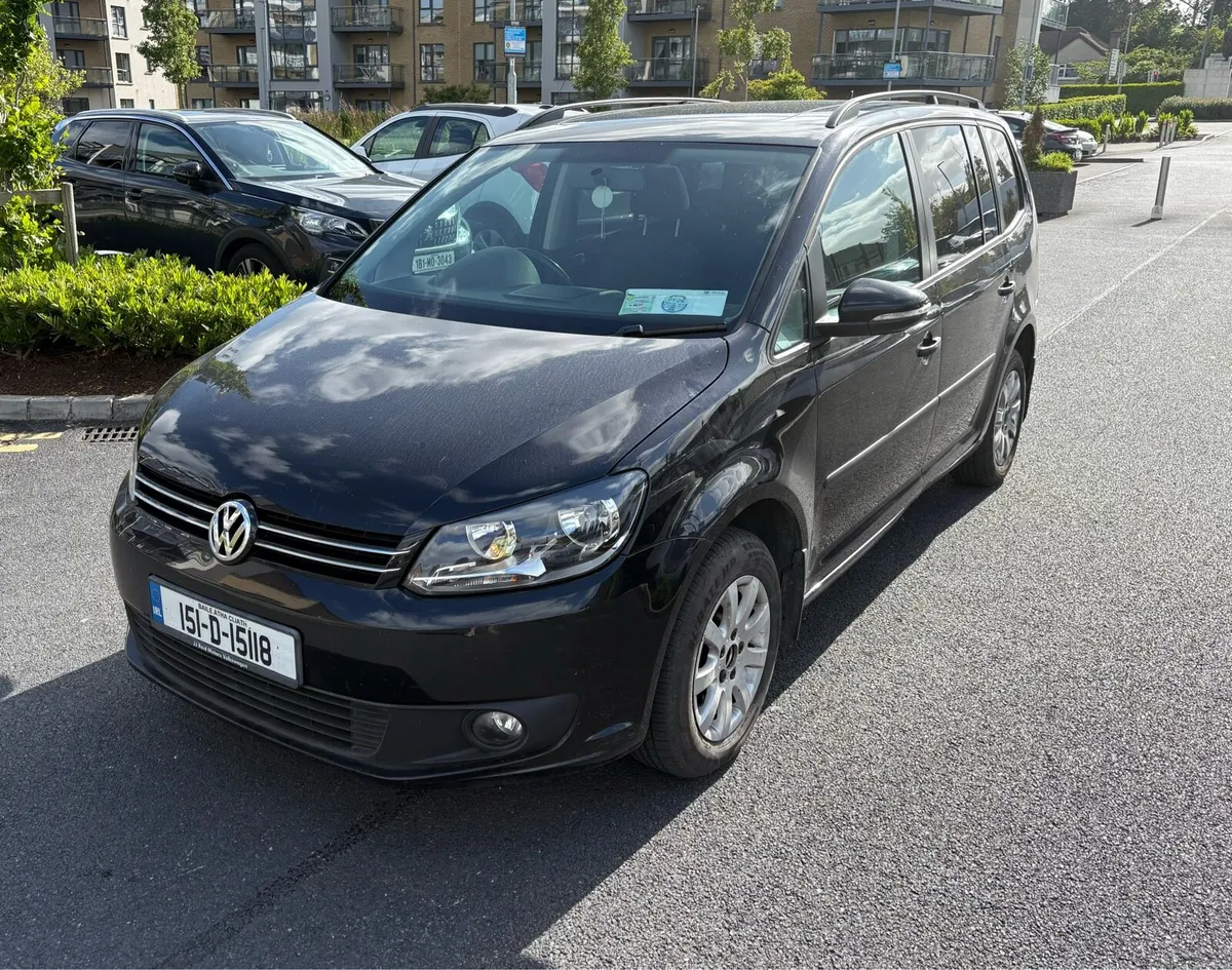 2015 Volkswagen Touran - Image 1