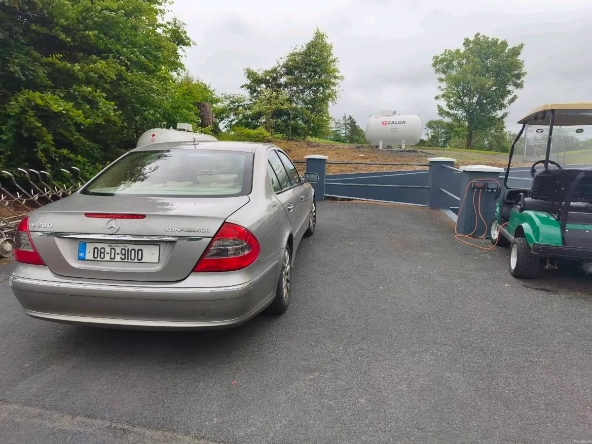 08 eClass Mercedes 1.8P *LOW KMS* - Image 3