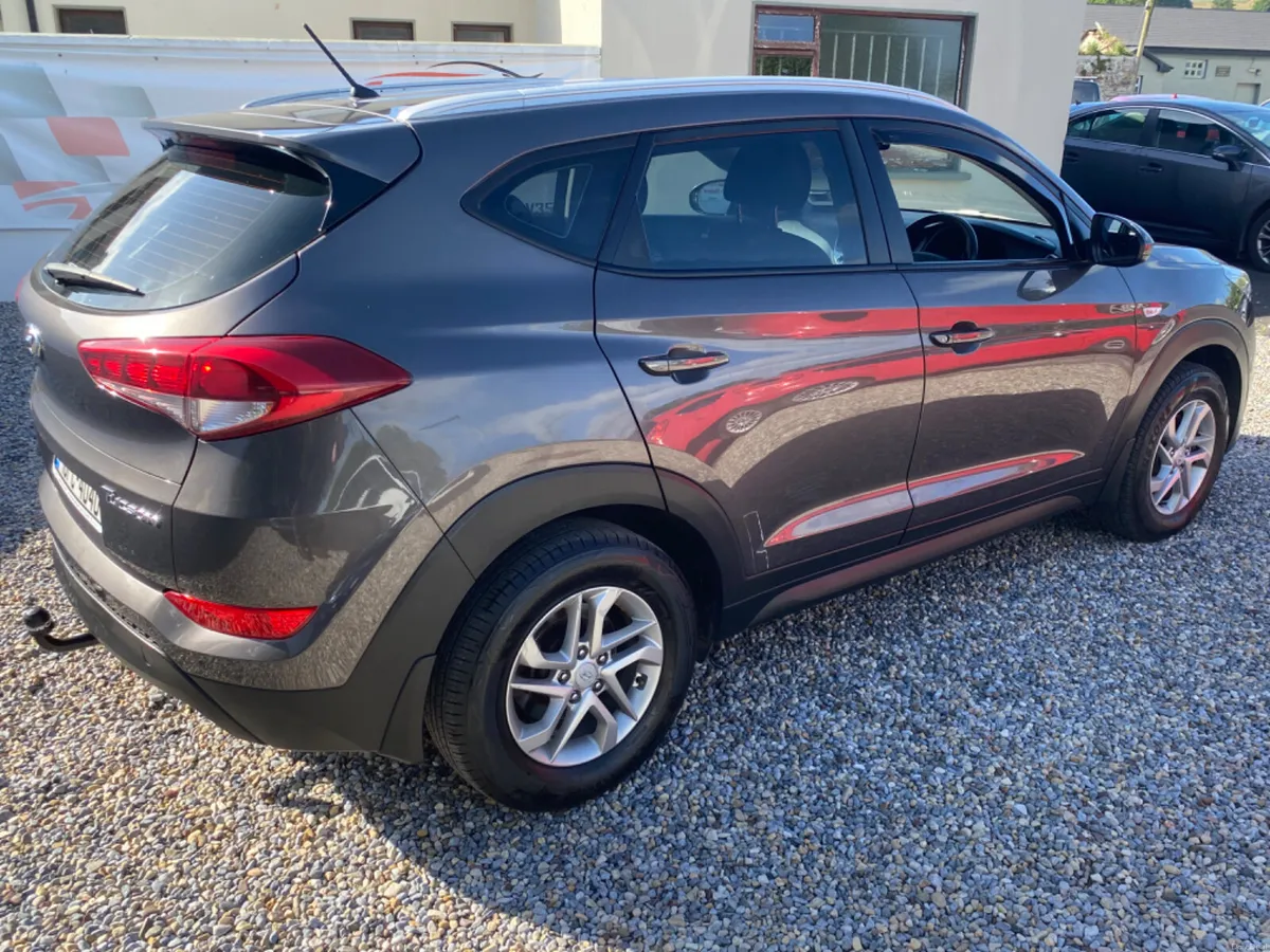 2018 Hyundai Tucson - Image 4