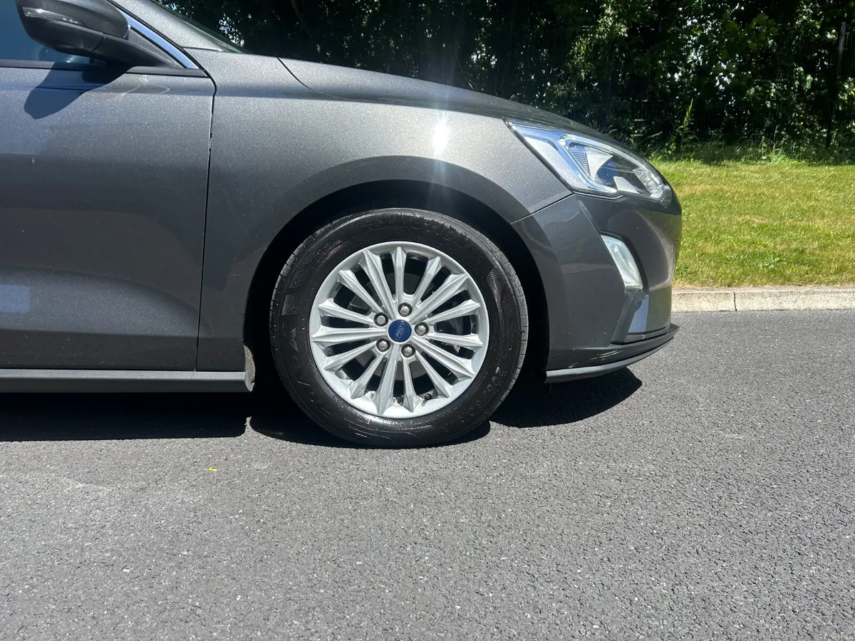 Ford Focus 2019(NCT 09/28 TAX 02/27) - Image 6