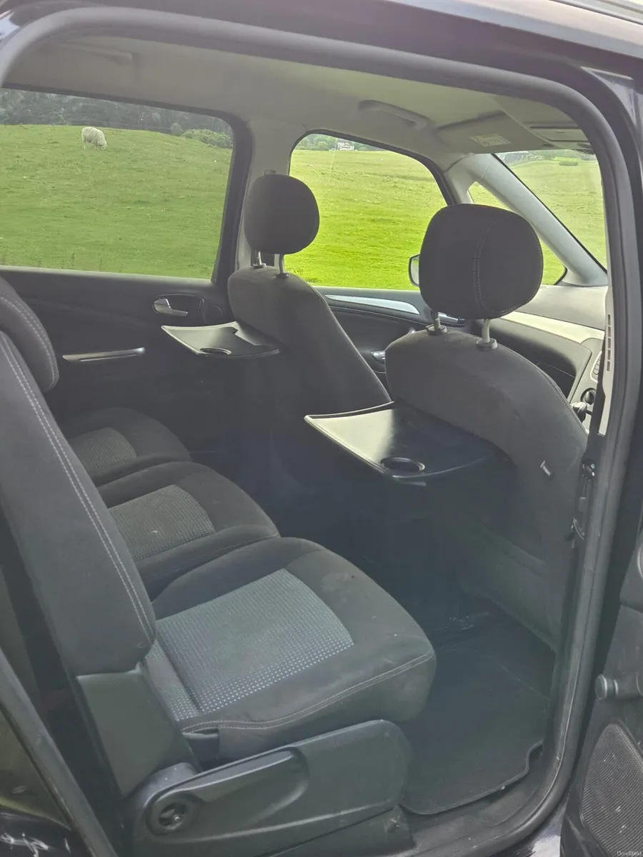 Automatic Ford Galaxy
NCT 10/26 Tax 07/26 2 litre - Image 4