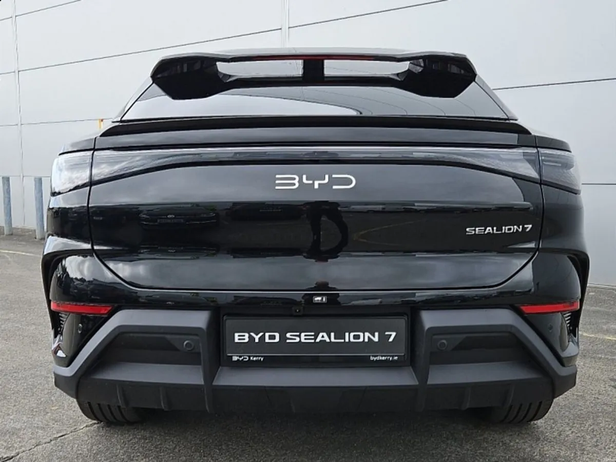 BYD SEALION 7 Comfort - Image 4
