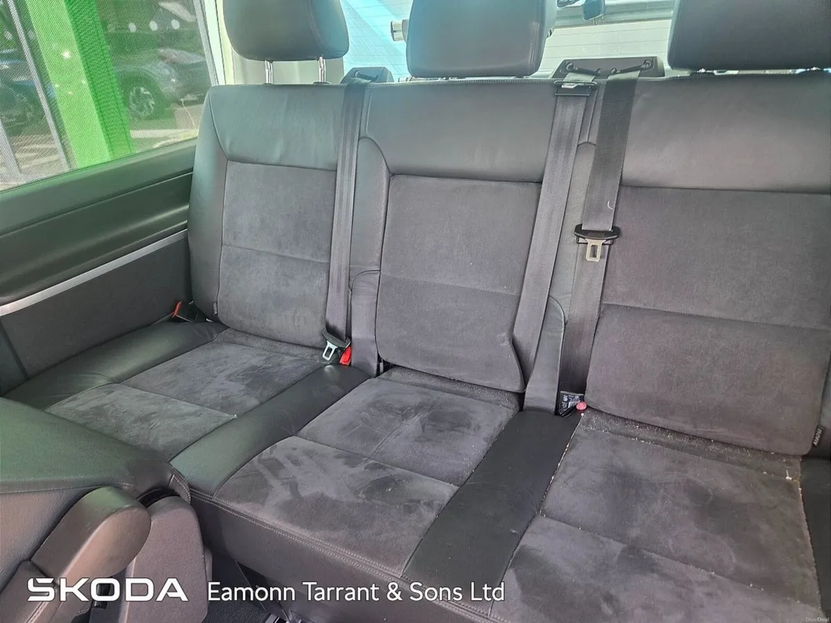 Volkswagen Caravelle CARAVELLE SWB 140BHP  TDI DSG - Image 6