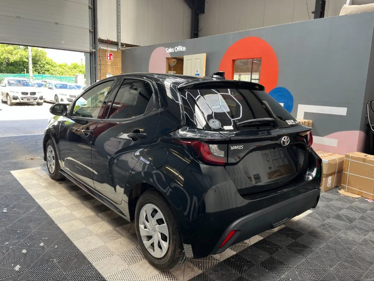 Toyota Yaris 2022 TOYOTA YARIS X 1.0 AUTOMATIC / R - Image 4