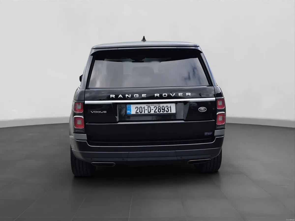 Land Rover Range Rover 3.0 Diesel - Image 2