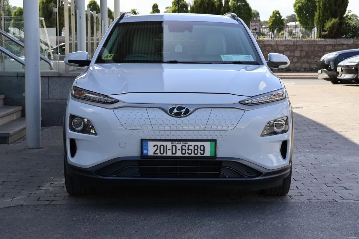 Hyundai KONA Kona EV 64 kWh - Image 3