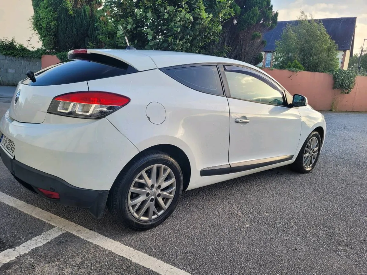 CLEAN 2011 RENAULT MEGANE TOM TOM NCT/TAXED. - Image 4