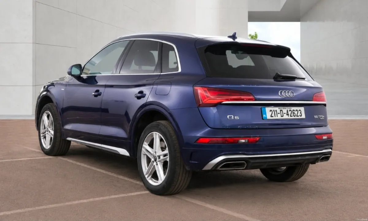 2021 AUDI Q5 S-LINE QUATTRO 2.0 TFSI e 50 AUTO - Image 4