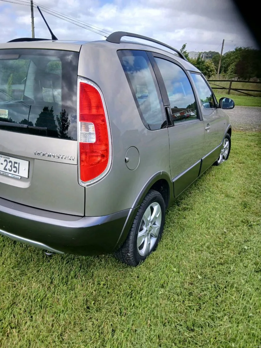 151 Skoda Roomster - Image 4