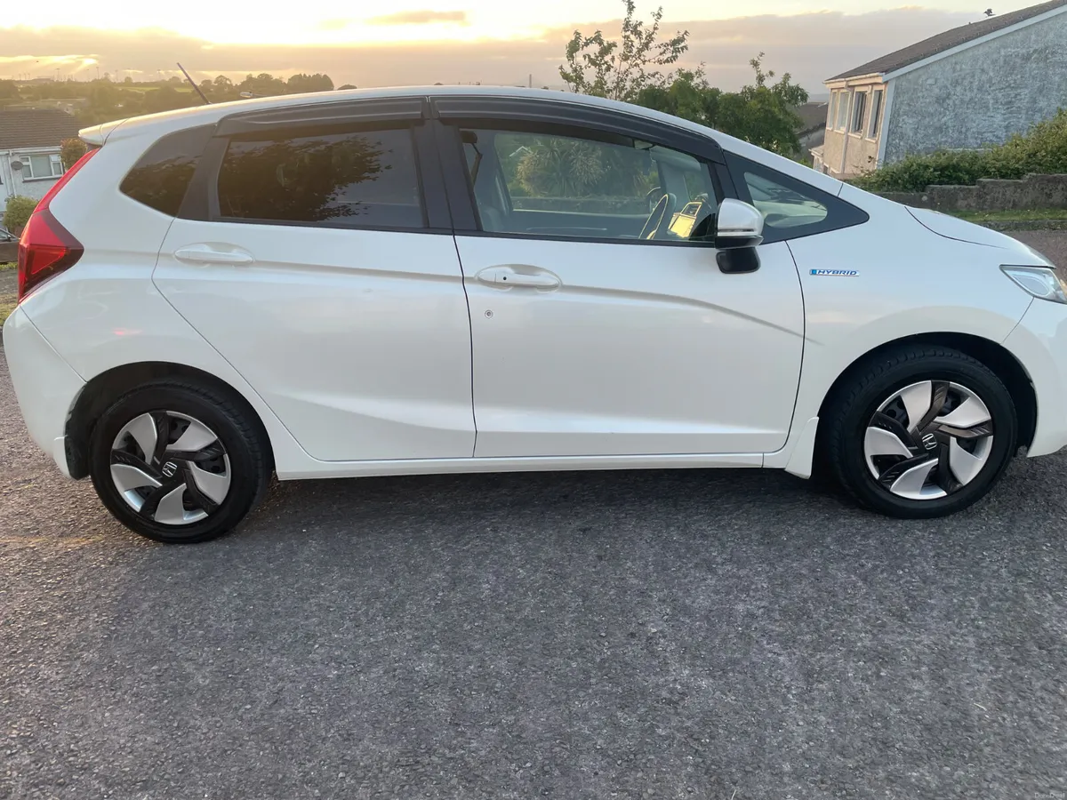 HONDA FIT 2015 1.5 HYBRID AUTOMATIC NCT 01/27 TAX - Image 2