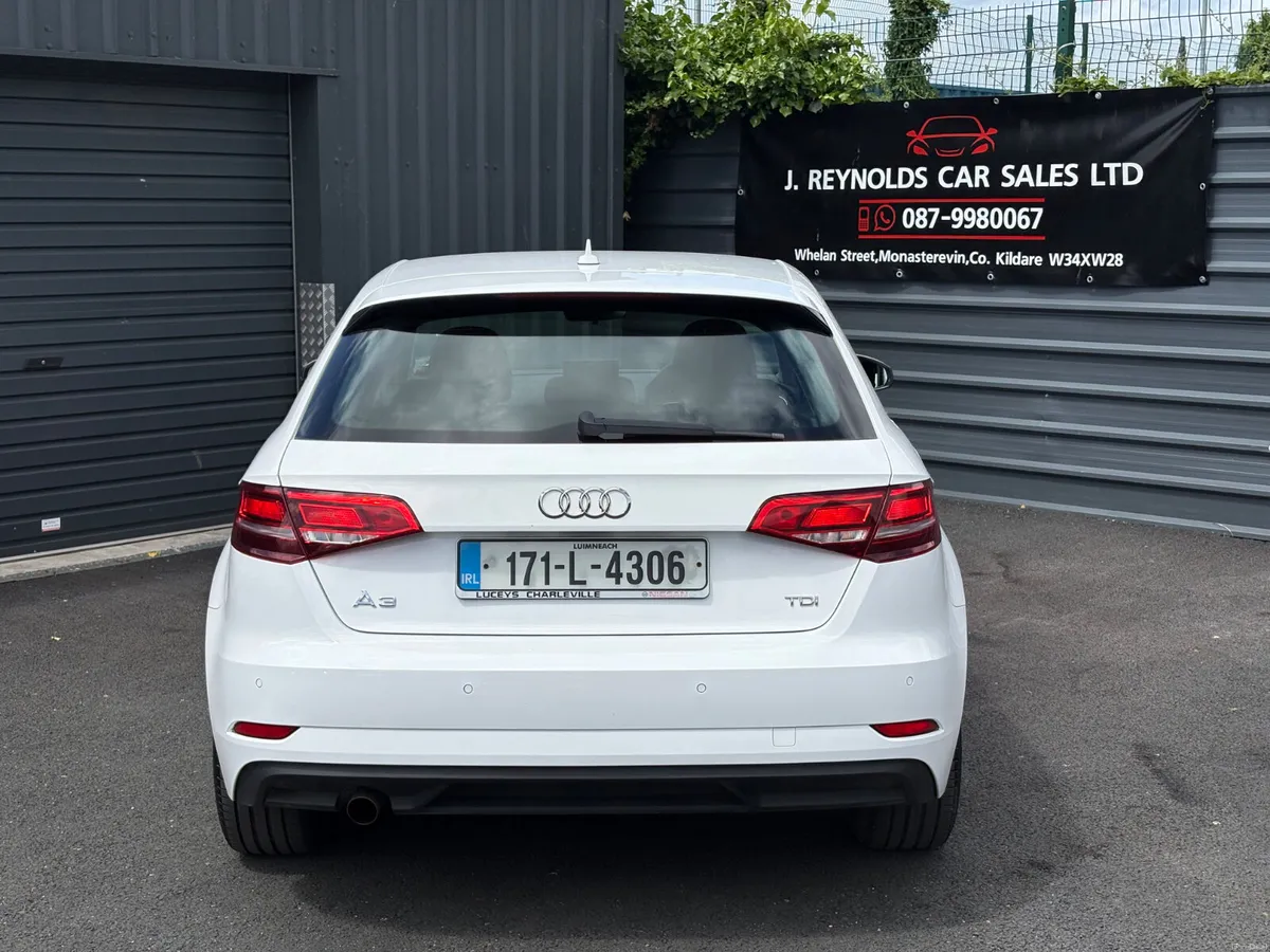 Audi A3 1.6 TDI 2017  LOW KM - Image 4