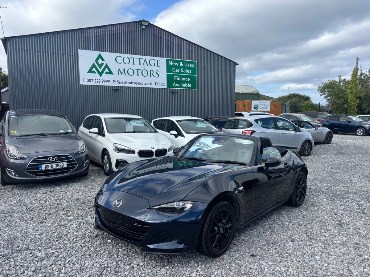 Mazda MX-5 Roadster - Image 1