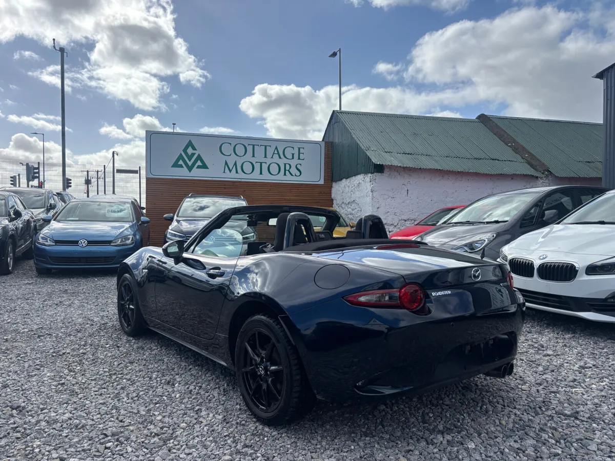 Mazda MX-5 Roadster - Image 3