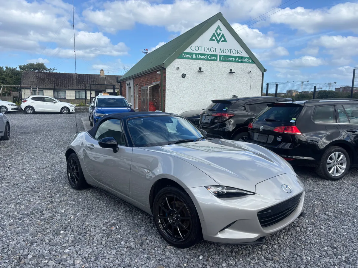 Mazda MX-5 Roadster - Image 4