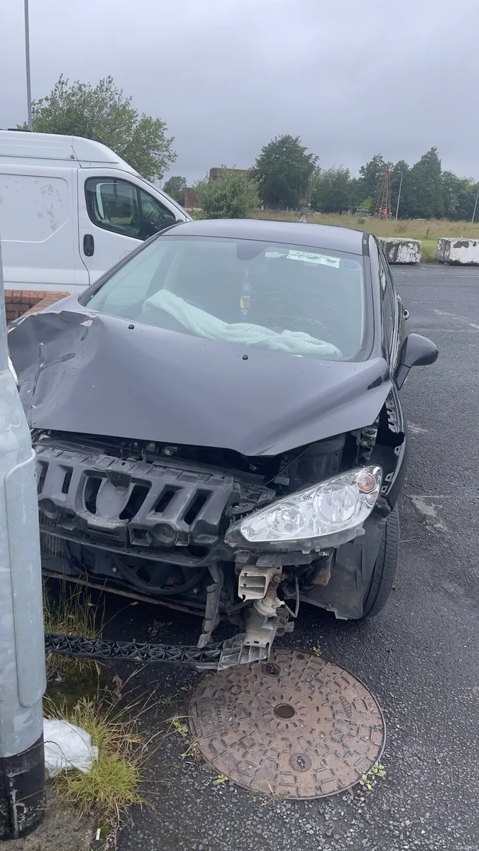 Peugeot 308 2011 - Image 3