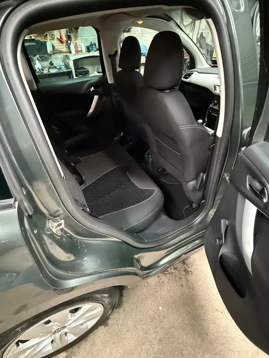 12 CITROEN C3 - Image 5