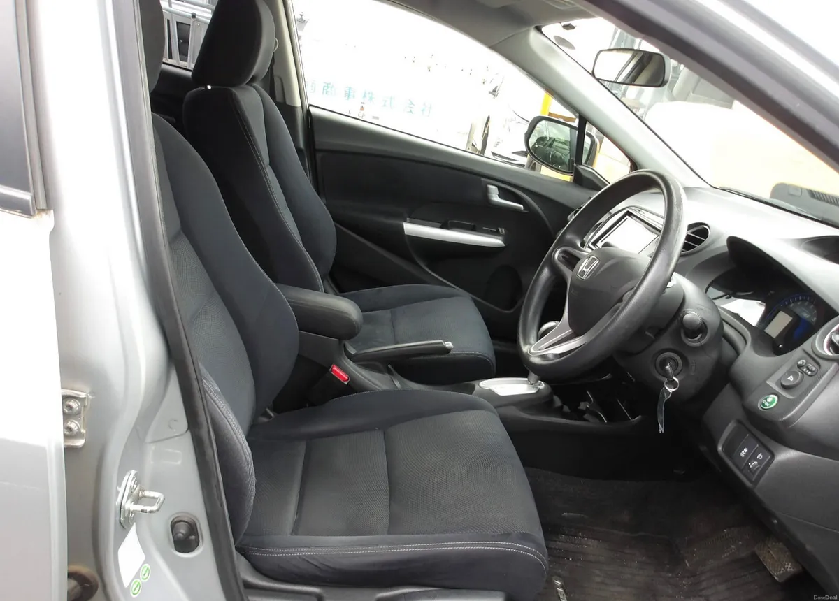 2013 Honda Insight 1.3 Hybrid LOW KMS - Image 5